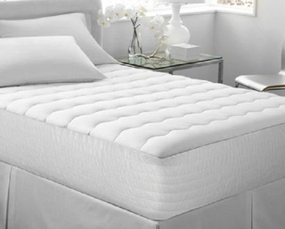 Exquisite Fill Quilt Mattress Protector in White